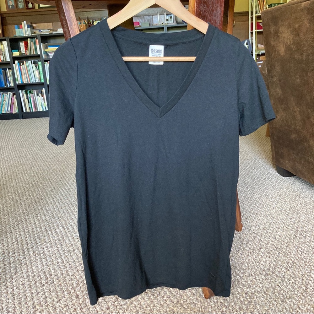 NWOT VS Pink T-shirt